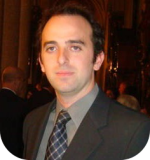 Lic. Santiago Perez, Analisa Internacional